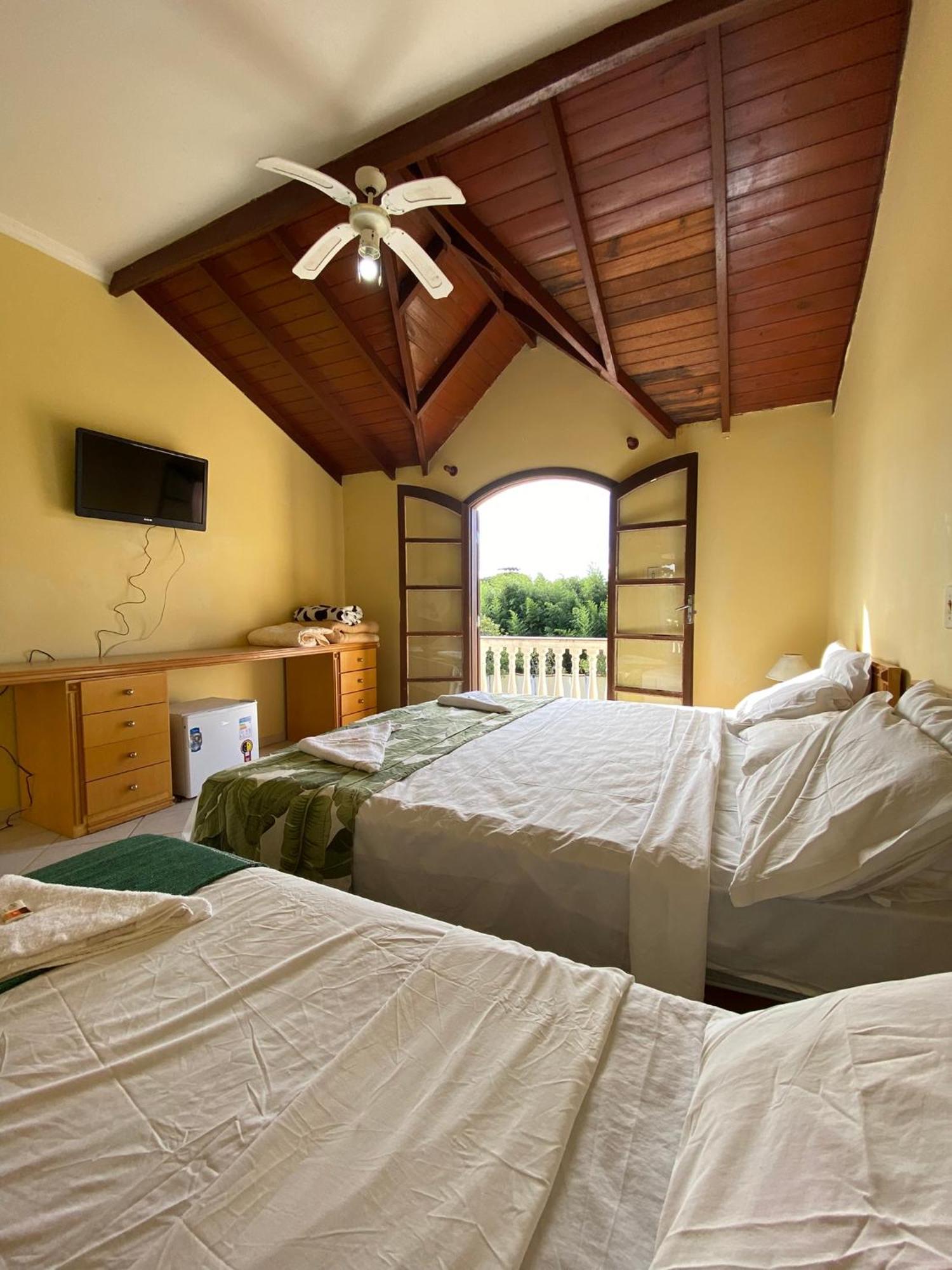 Hotel Velha Corte Sao Jose dos Pinhais ภายนอก รูปภาพ